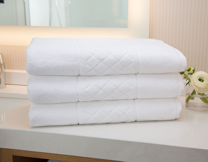 https://www.luxurycollectionstore.com/images/products/lrg/luxury-collection-bath-towel-LUX-320-01-BT-WH_lrg.jpg